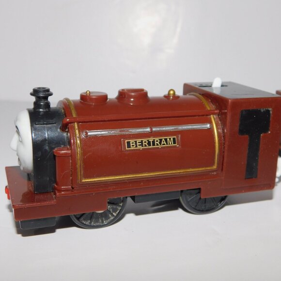 Trackmaster Thomas Friends Motorized Train Engine 2009 Bertram & Tender WORKS - Picture 8 of 11